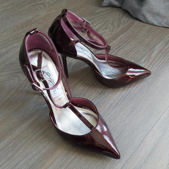 🚨BRAND NEW🚨 DAVID DIXON leather heels pumps - Picture 3 of 7